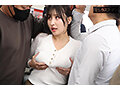 在满员火车上被绞死,同时开发两只乳首的巨乳美女6。广美结